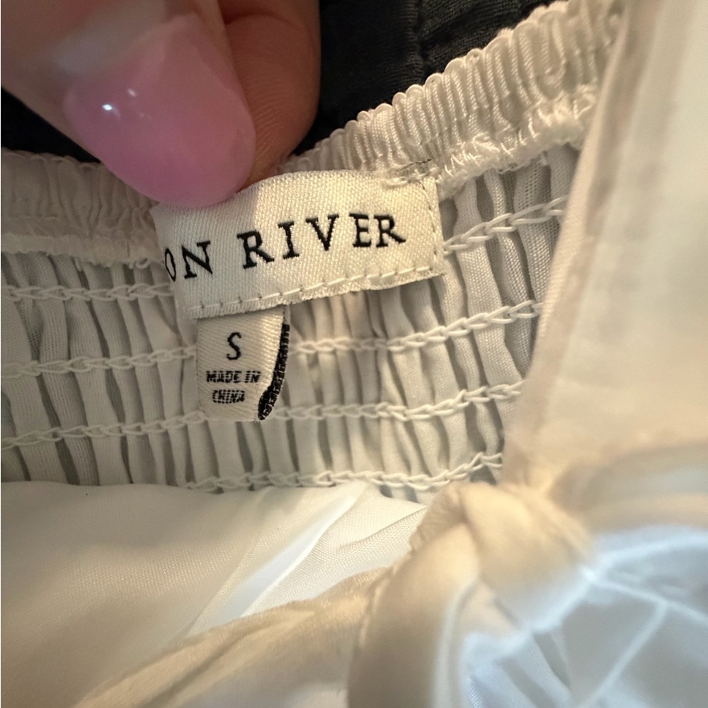 NWOT Moon River V neck tie front midi dress - Picture 10 of 12